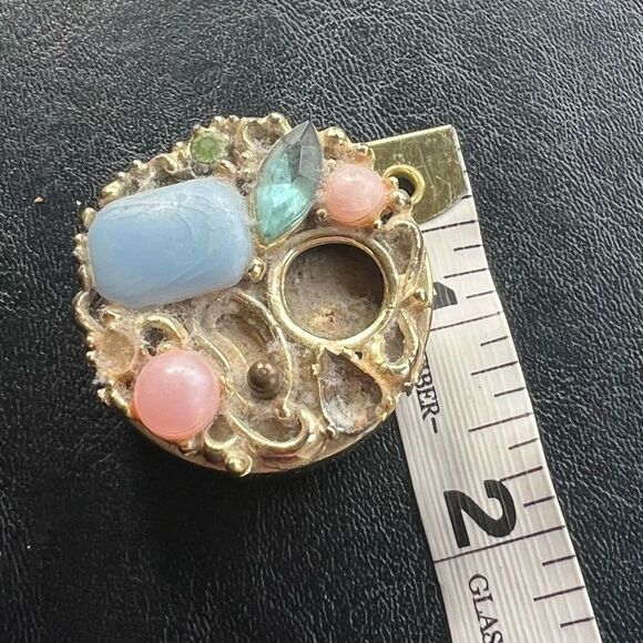 Vintage Rhinestone Gold Tone Metal Round Shaped Pill Box - Picture 4 of 4